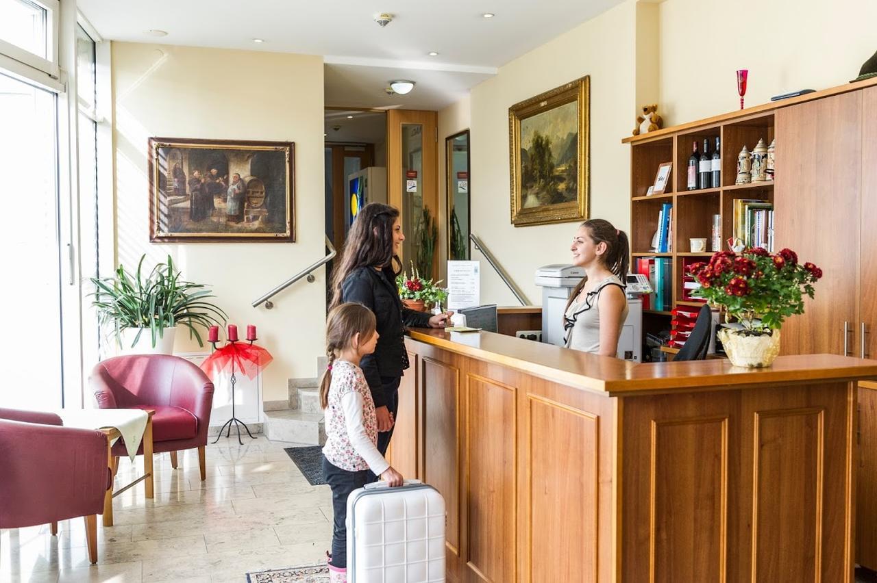 Jagerhof Hotel Garching bei München Buitenkant foto