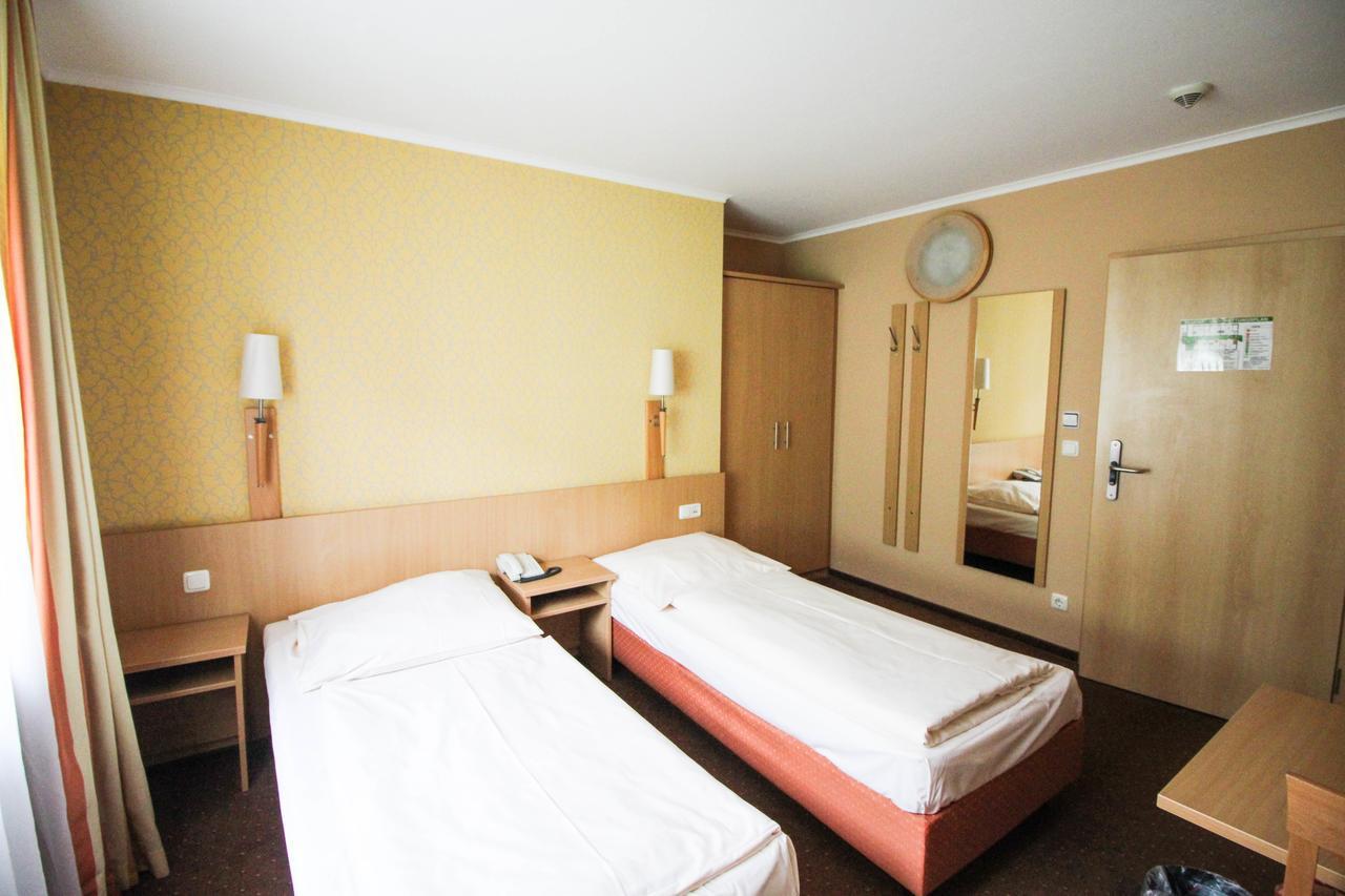 Jagerhof Hotel Garching bei München Buitenkant foto